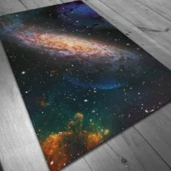 Compra Tapete de Neopreno 150x90cm - Galaxia de Maldito Games al mejor