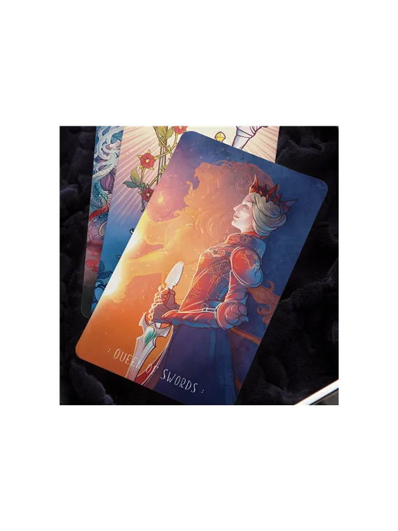 Compra Enchanted Realms Tarot de Cthulhu Project al mejor precio (49,9