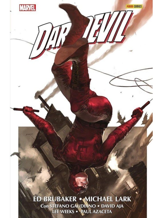 Daredevil de Ed Brubaker y Michael Lark 01 (Marvel Omnibus)